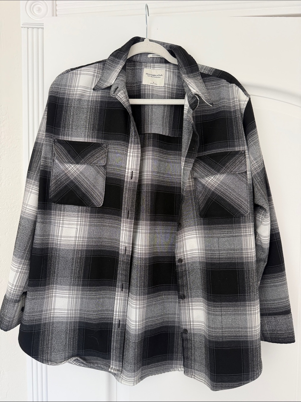 Abercrombie & Fitch Oversized Black & White Plaid Flannel